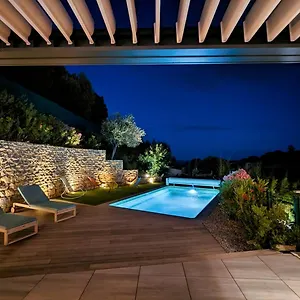Villa Lone Star Riviera - 5 Minutes Walk To The